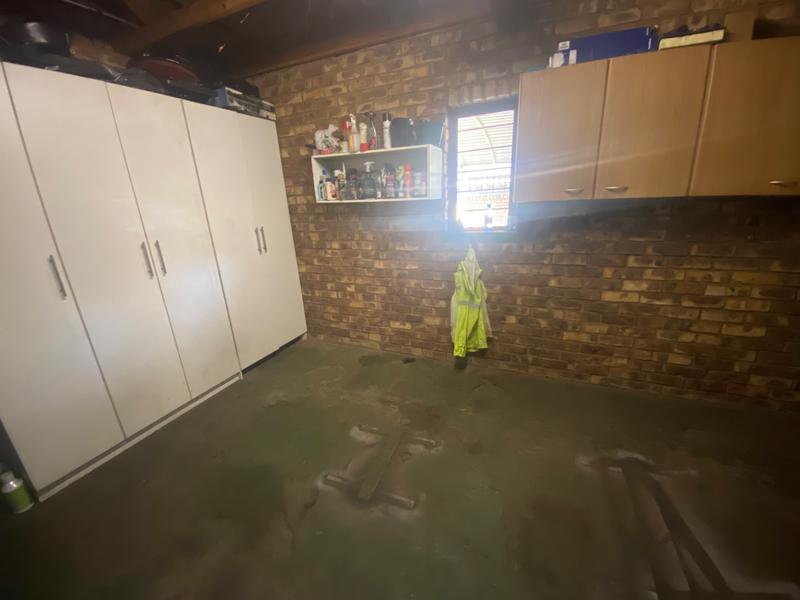3 Bedroom Property for Sale in Middelburg Eastern Cape
